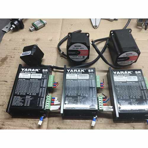 议价信浓步进驱动器电机套装驱动器Y2SSR4Y0759D可维修