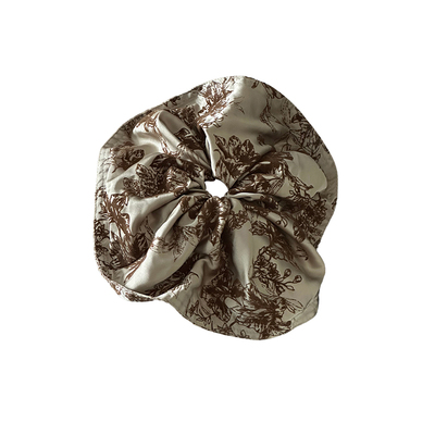 慵懒新中式~裙摆大肠发圈缎面