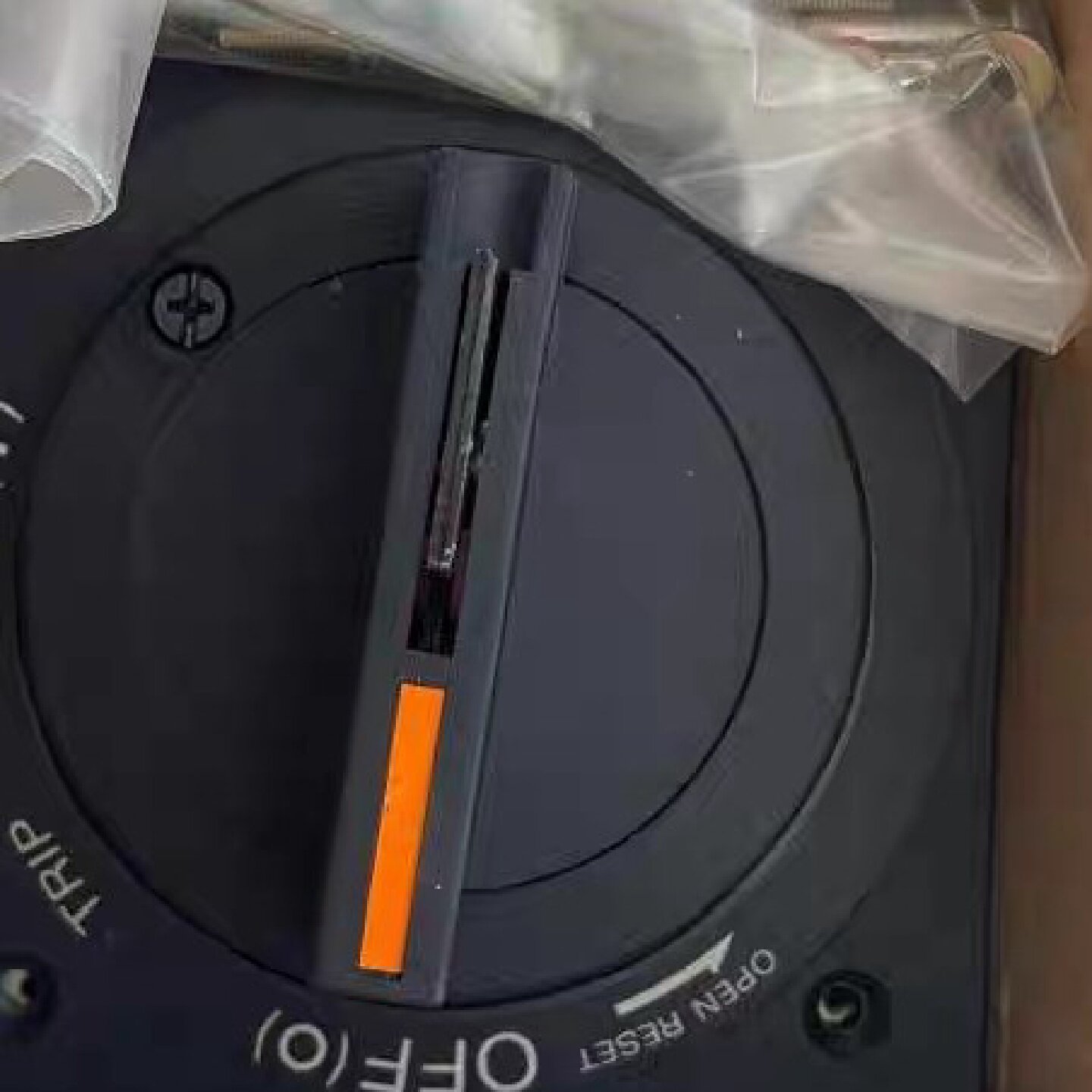 在线议价富士断路器操作手柄BZ-N35B-L BZ-N35B现货