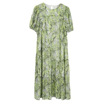 碎花连衣裙女通勤中长裙