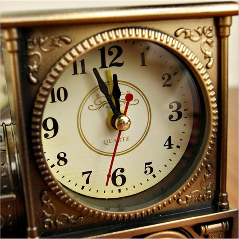 包邮火车头闹钟床头懒人钟摆件新奇创意毕业季礼物送儿童学生小孩