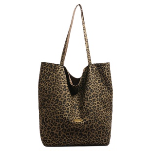 新款小众设计豹纹帆布包女大容量两面背单肩包简约休闲上班通勤包