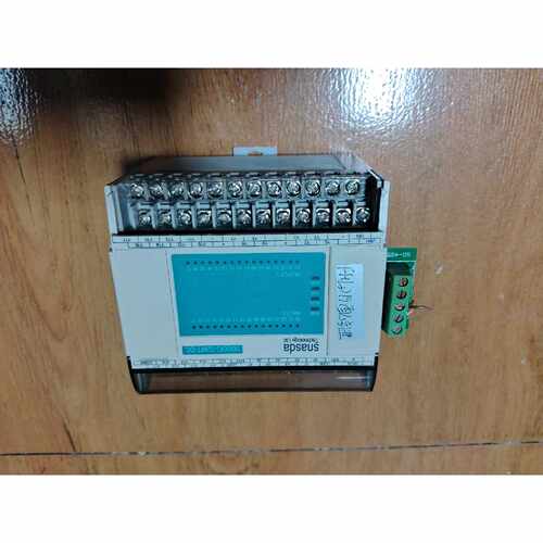 议价SNASDA控制器SD5DC一32MT一DC功能正常成色可维修