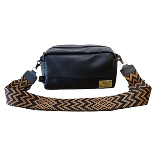 2024新款潮男士大容量皮质包包日系韩版软皮休闲单肩斜挎包手机包