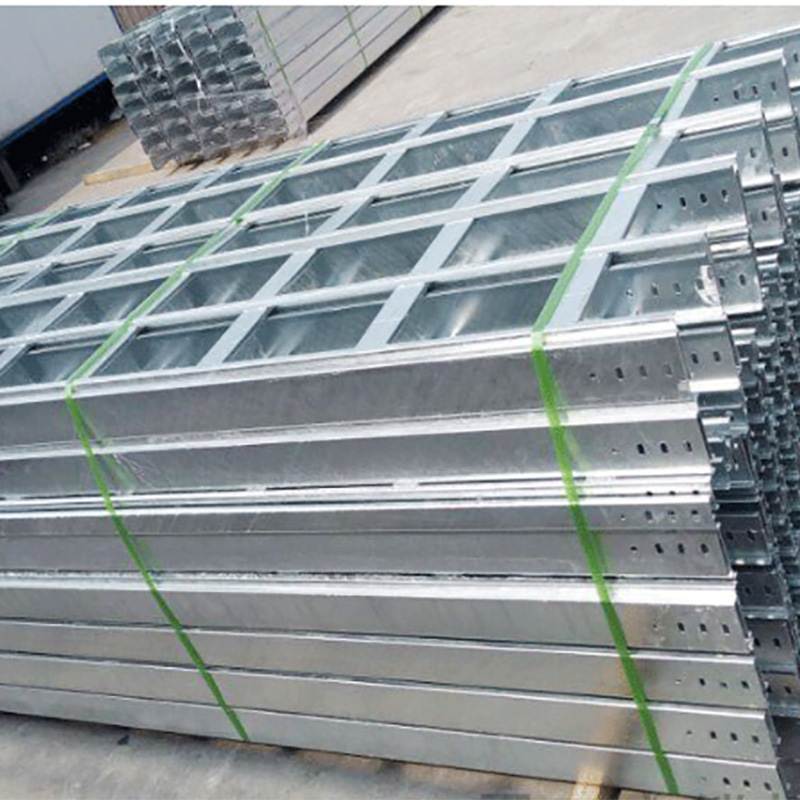 大跨距热浸锌热镀锌化工厂处理厂式槽式桥架用托盘污水桥架电厂梯