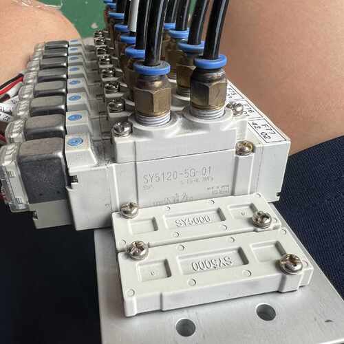 询价电磁阀SY5120-5G-01，正常功能正