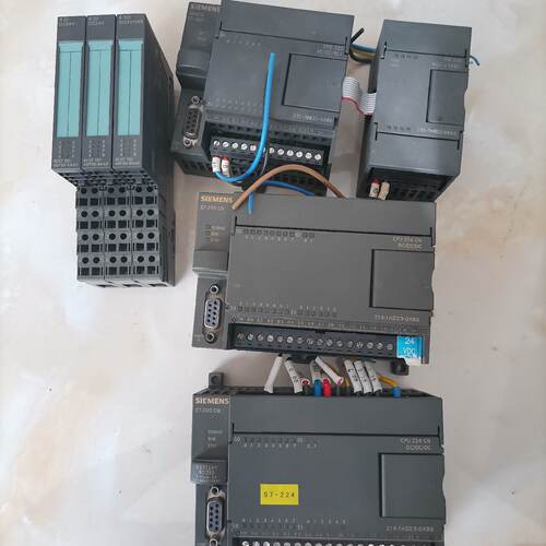 询6ES7 214-1AD23-0XB8，2台