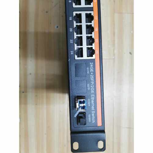 议价TiNCAM天博24口交换机TBC1S5424GE2GF维修