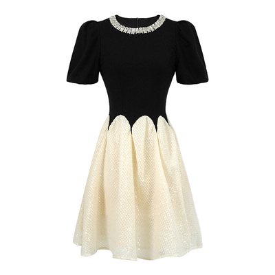 黑白撞色a字连衣裙夏季