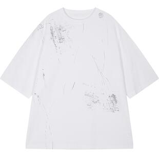 速写男装春夏新款男士短袖T恤宽松圆领手绘图案上衣休闲运动风