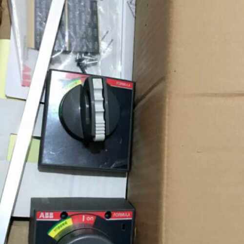议价原装ABB塑壳断路器 柜门外操作手柄  RHE STAND. RETURNED A1
