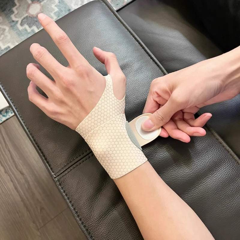 运动护腕绑带男女通用健身防护腱鞘护套羽毛球篮球俯卧撑透气弹力