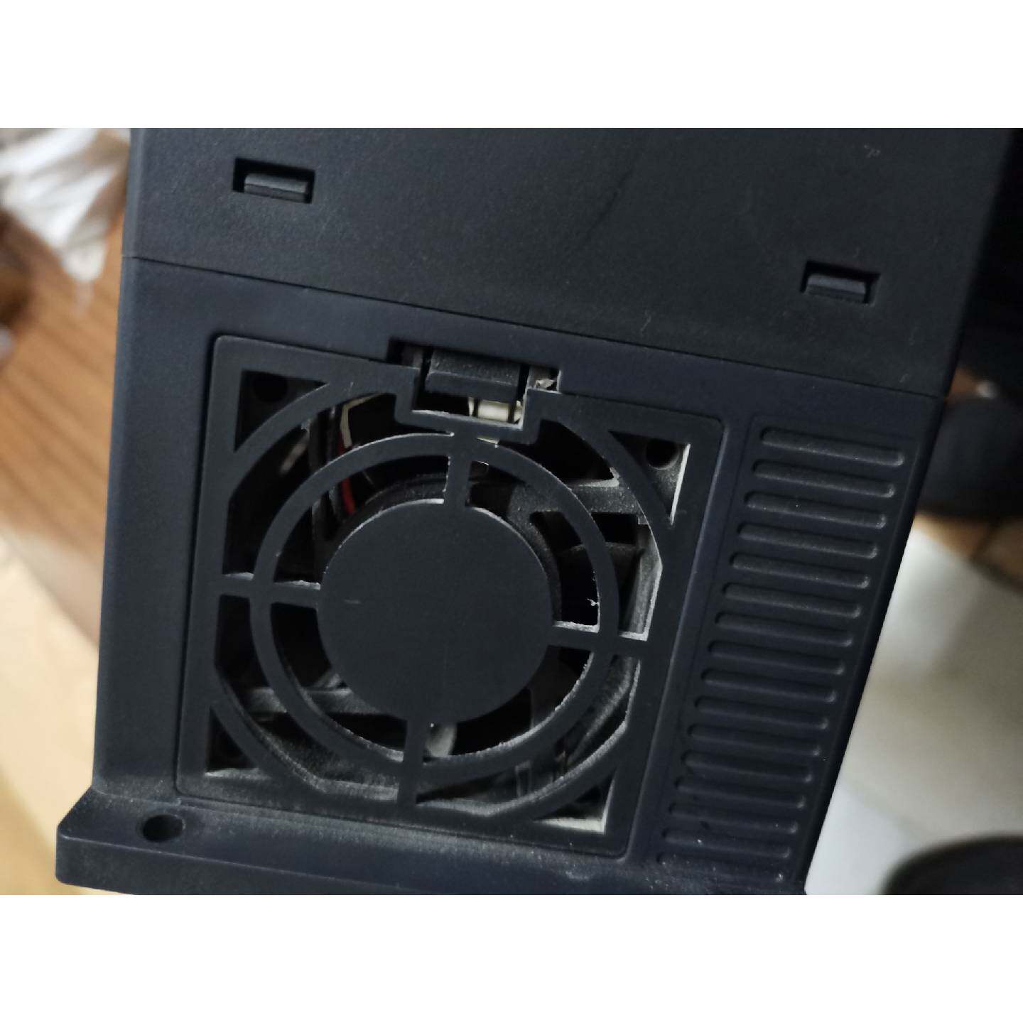 议价深圳1.5KW台达变频器V800-2S001R5G,二手拆机
