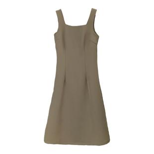 高级感方领吊带连衣裙女2026春秋新款显瘦气质通勤韩系a字中长裙