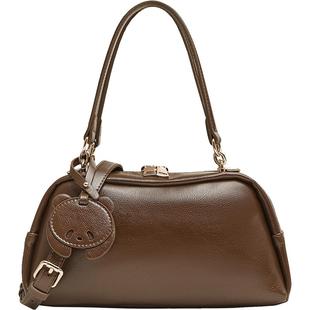 百思图25春商场新款保龄球包包复古波士顿包单肩斜挎包女X3615AX5