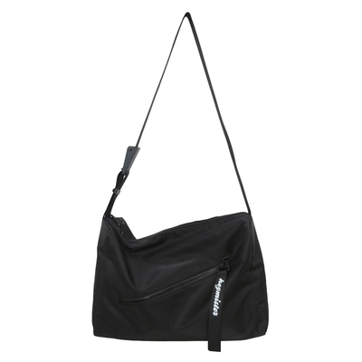 菇八八运动大容量斜挎包旅行包