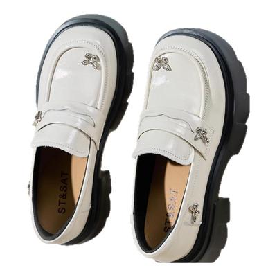 星期六真皮乐福鞋女厚底蝴蝶配饰