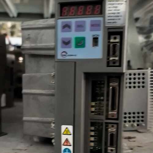 议价伺服驱动器 VLAST-025P2V-XX 二手拆机 现货实物 功能正常 议