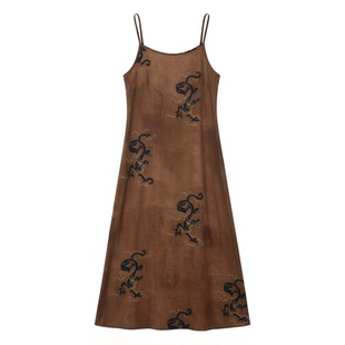 欧洲虞书欣谭燕玉风吊带裙新中式棕色龙纹印花长裙黑色防晒连衣裙