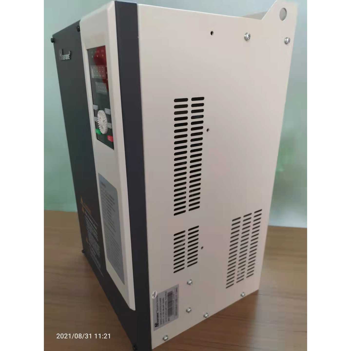 易驱大功率变频器37KW三相380VGT2004T037