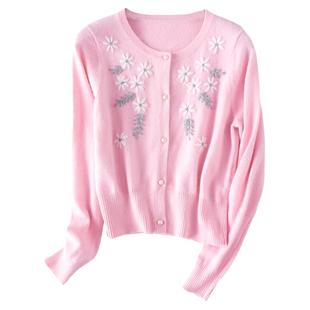 2025春季女士新款纯手工绣花高腰山羊绒圆领小开衫粉嫩针织毛外套