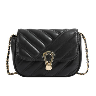 斜挎包包女今年流行小包包早春新款链条女包小方包简约日杂小拎包