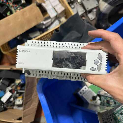 溢价-RLU236楼宇温度控制器，