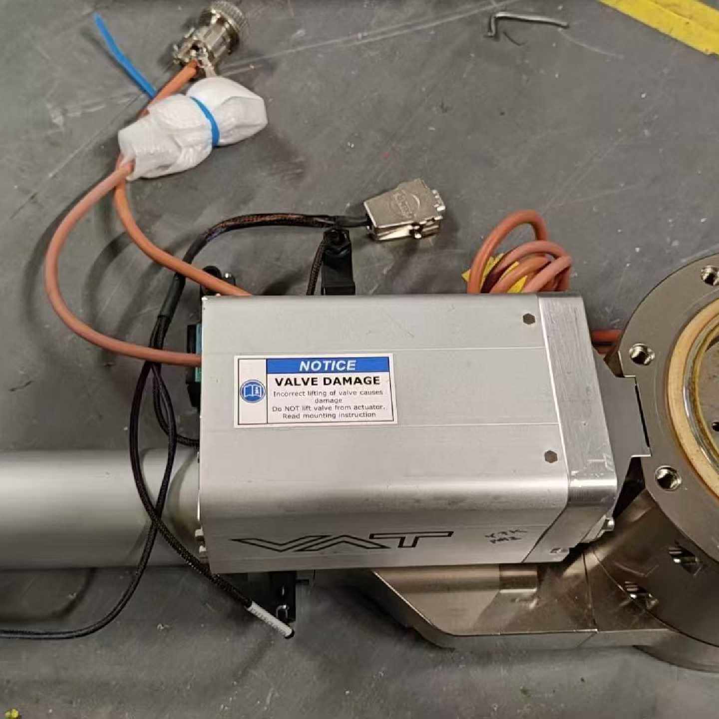 瑞士VAT蝶阀控制器，型号95340-PIAX-AQT1/0&mdash;议价