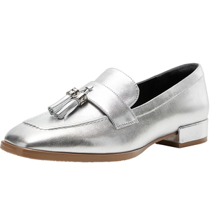 Nine West/玖熙超软羊皮乐福鞋女春季新款银色一脚蹬女鞋流苏