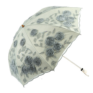 高档绣花太阳伞防晒防紫外线蕾丝刺绣双层黑胶二折遮阳女公主洋伞