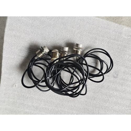 议价传感器E2EX18MC1304个几乎全新拆机闲维修