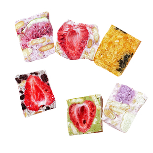 私房高品质纯手工咸蛋黄肉松雪花酥6种口味草莓奥利奥抹茶酸奶