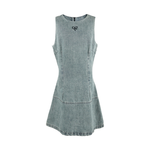 八盖pinky piggy 青春专辑 复古牛仔刺绣连衣裙女气质收腰短裙