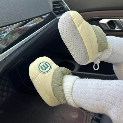 冬季婴儿鞋0到1岁男女宝宝软底学步3-6-9个月加绒防滑新生儿脚套