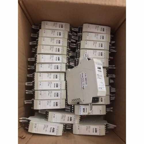询价TH102  安全栅，一起24个。橙色新，质量保证