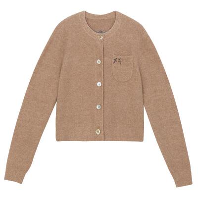 谜底针织开衫女冬季疗愈绒感简约圆领百搭宽松保暖毛衣244MZ1857