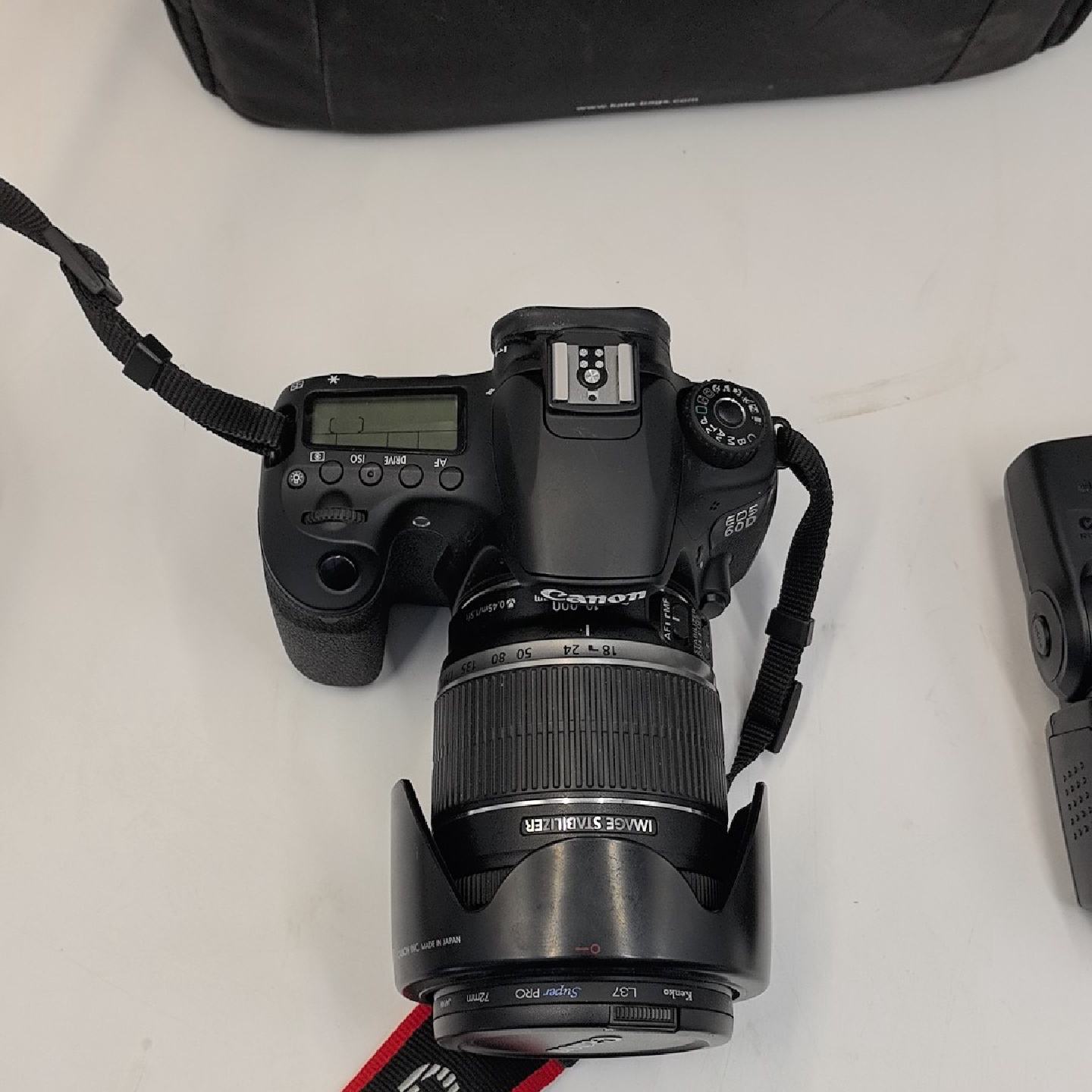 非标价佳能 EOS 60D 单反套机，带原装18-200mm镜头，议价