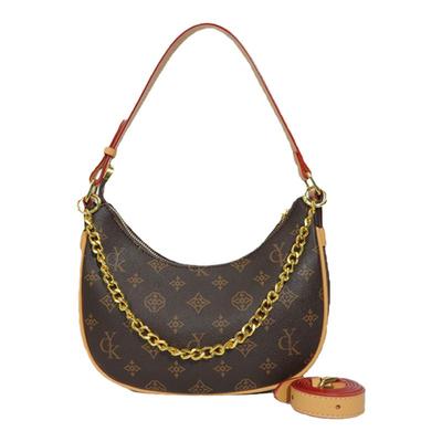 2025新款网红爆款复古老花链条拼色牛角包百搭单肩斜挎中古腋下包