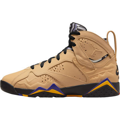 Nike/耐克正品JORDAN女士复古耐磨中帮缓震篮球鞋DZ4730-200