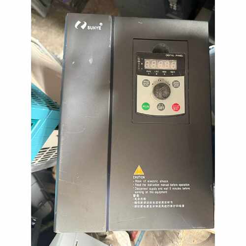 日业变频器CM530B4T015GB018PB三相38议价