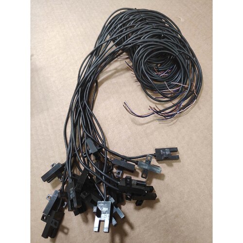 议价可维修全新原装正品欧姆龙光电开关EESX672WR
