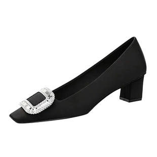 粗跟方扣水钻单鞋女浅口厚黑平底鞋2025新款法式绸缎面方头高跟鞋