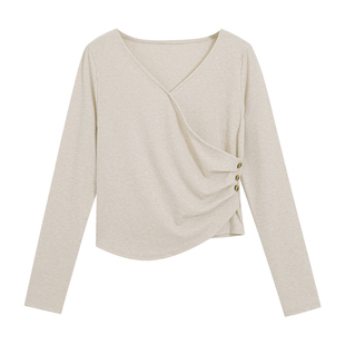 春款2026新款大码女装v领收腰显瘦上衣微胖女生穿搭设计感长袖t恤