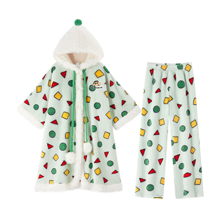 蜡笔小新睡衣女珊瑚绒斗篷睡袍冬季披肩加绒加厚可外穿秋冬天浴袍