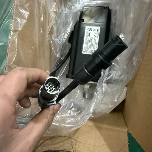 【请询价】台达伺服电机，型号ECMC-CW0807RX，750W，全新
