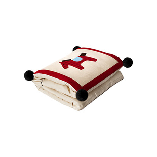 马来有福马年抱枕被二合一两用车载加厚毯子办公室午睡毯沙发盖毯