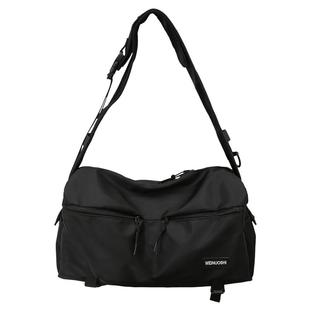 短途旅行包男款大容量轻便通勤斜挎包男潮牌出差旅游运动健身包女