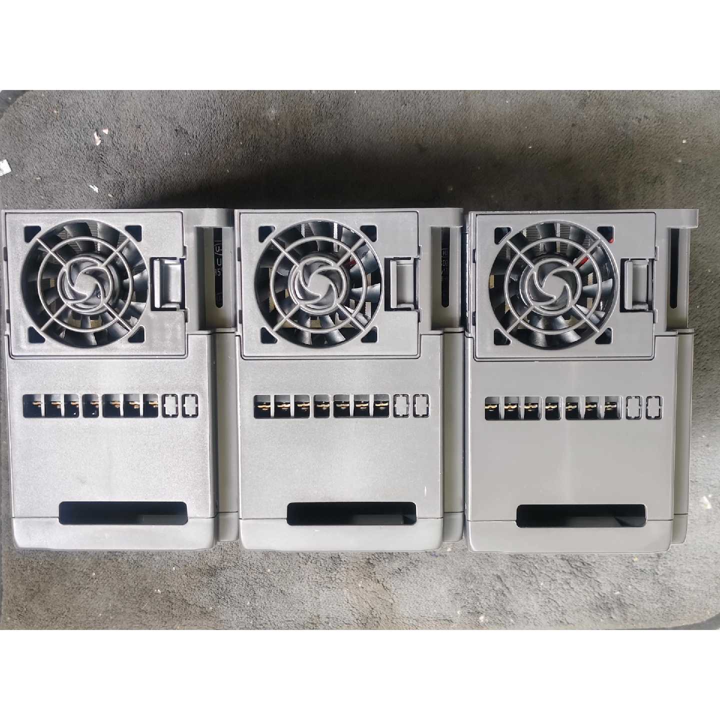议价伟创变频器AC70ET3R75G0.75KW三相3维修图片