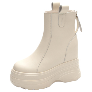 今年流行的初秋靴子女2025新款爆款冬款短靴真皮内增高12cm马丁靴