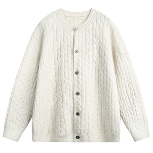 男士米白色早秋针织衫男秋季新款软糯上衣毛线衣绞花毛衣开衫外套